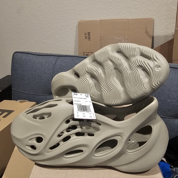 Adidas Yeezy Foam RNNR Stone Salt (GV6840) - Size 14 - Brand New (note tag was l